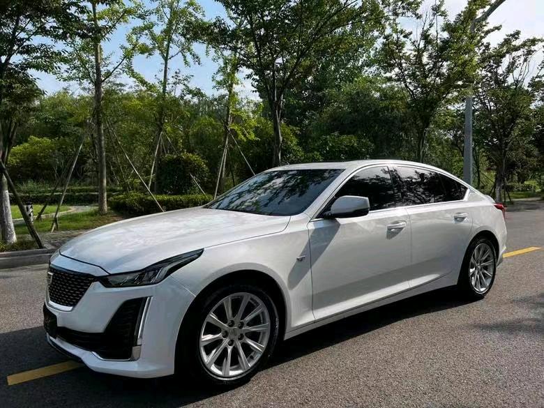 盐城20年凯迪拉克CT52