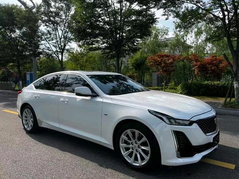 盐城20年凯迪拉克CT53