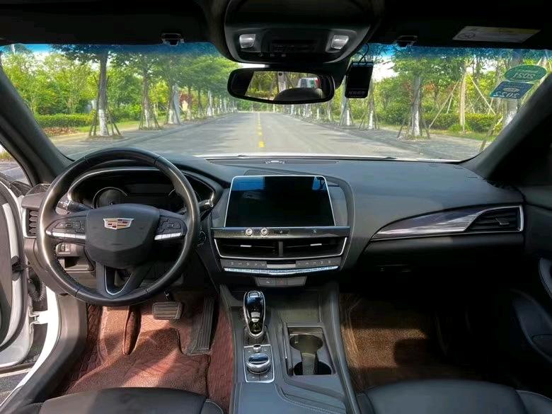 盐城20年凯迪拉克CT56