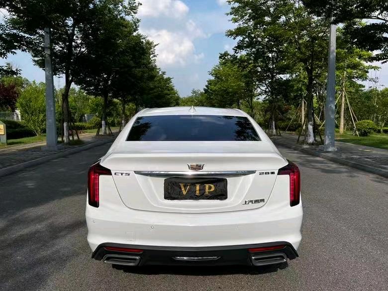 盐城20年凯迪拉克CT59