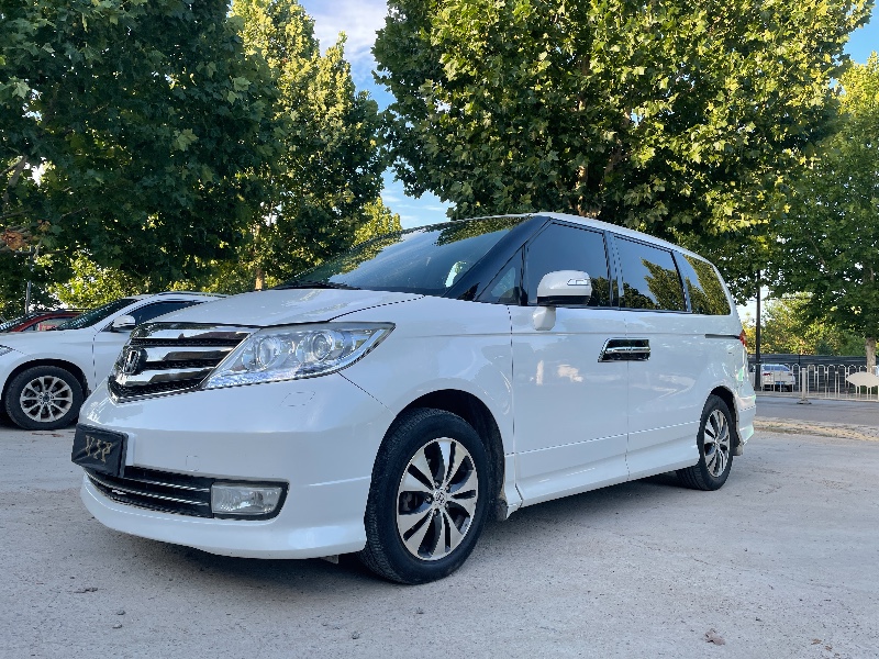 济宁14年本田艾力绅2