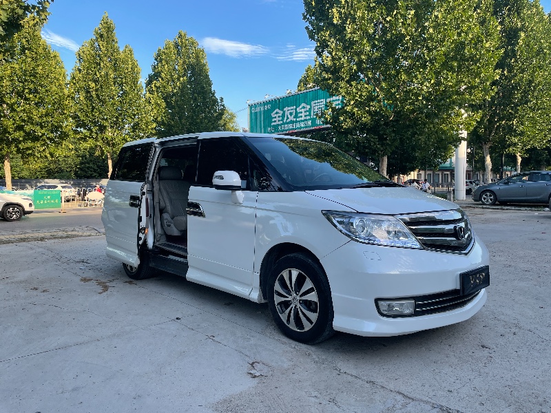 济宁14年本田艾力绅1