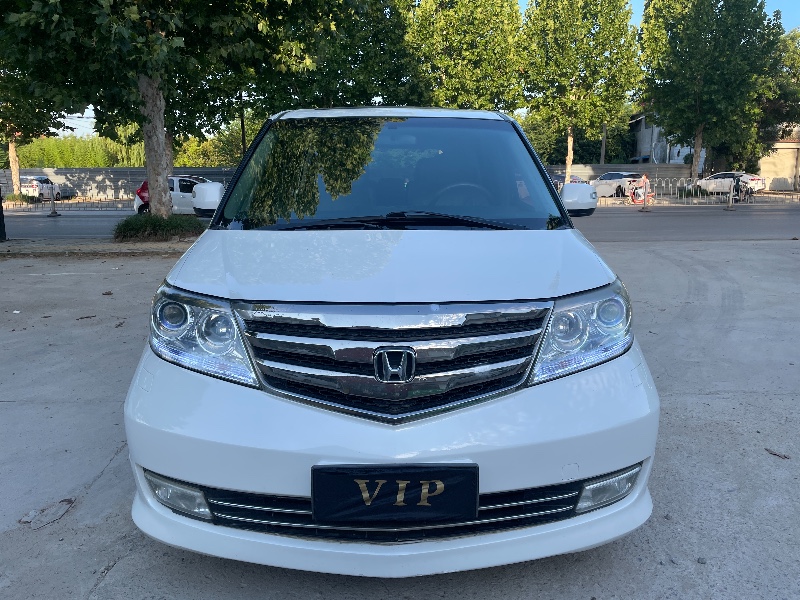 济宁14年本田艾力绅8