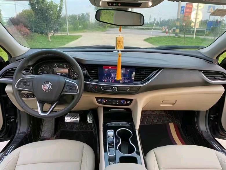 徐州21年别克君威6