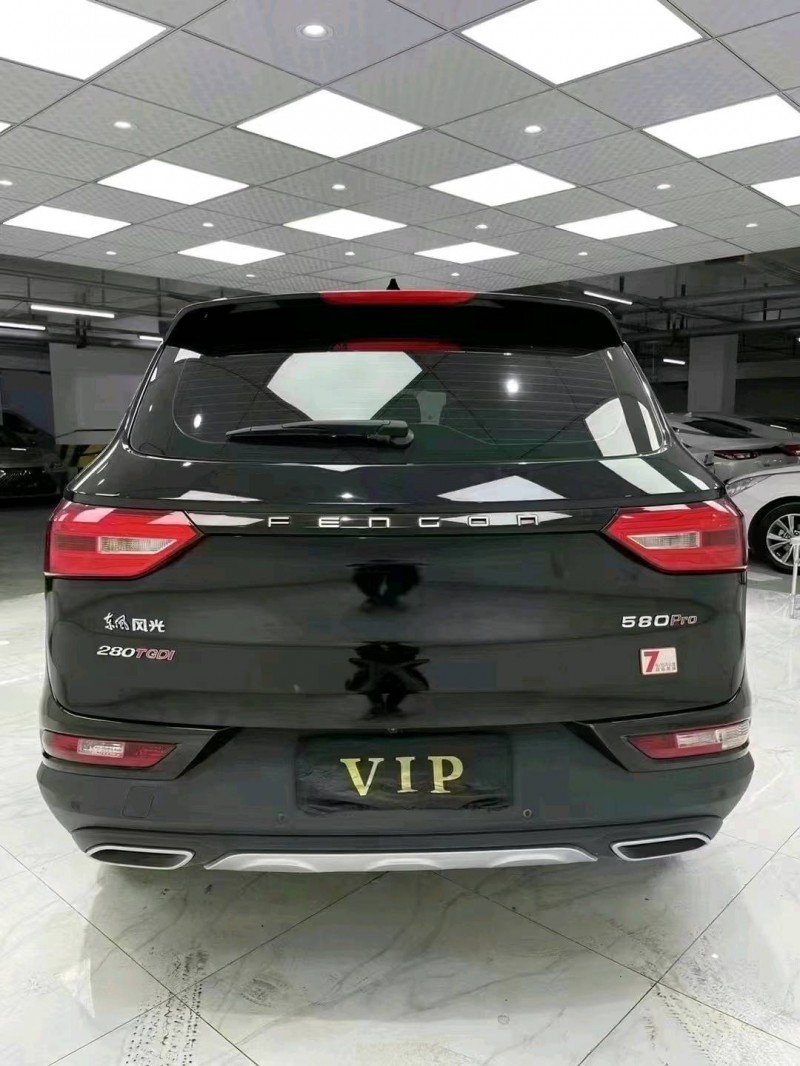 成都19年东风风光5