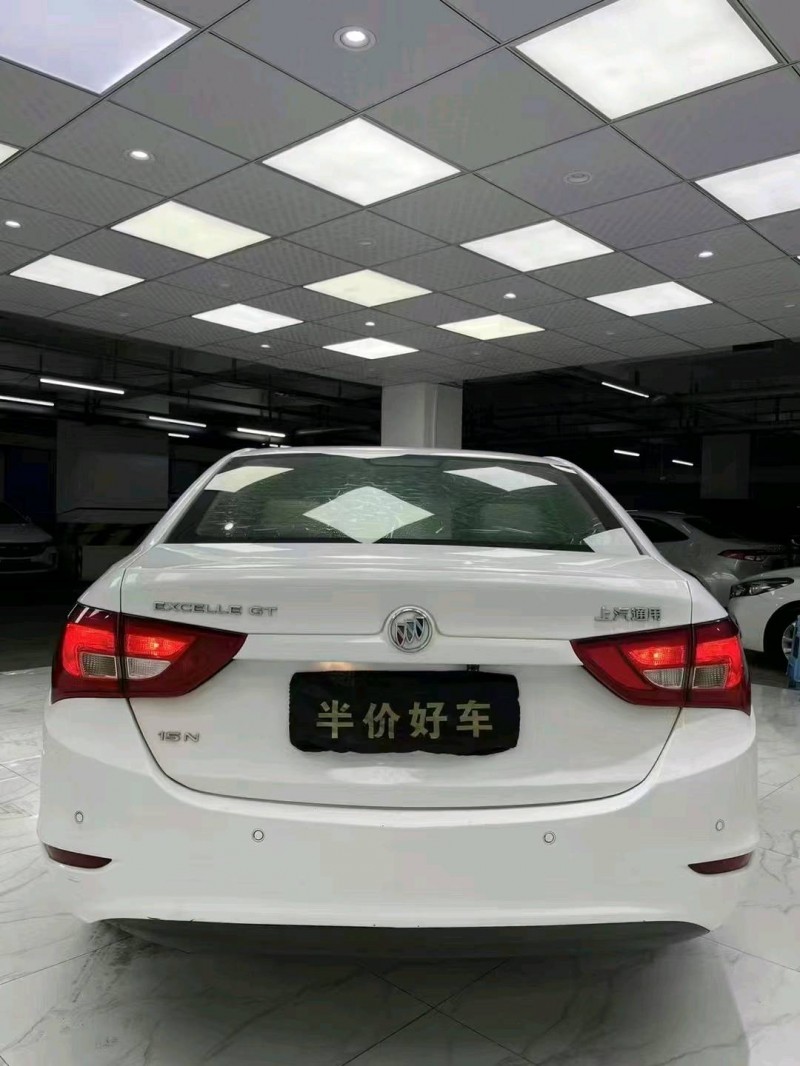 成都18年别克英朗4