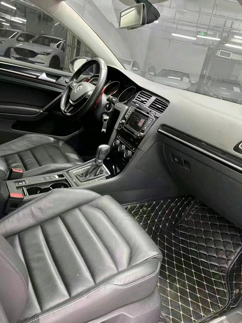 成都15年大众高尔夫7