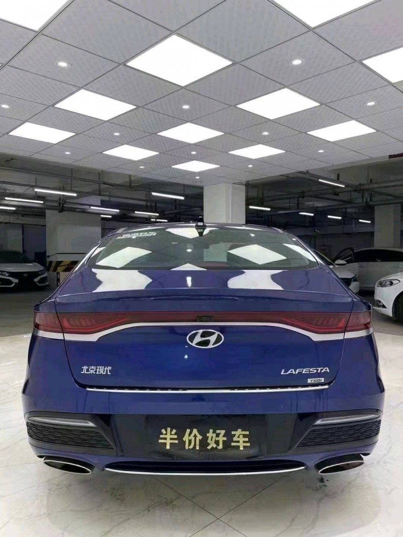 成都20年现代菲斯塔5