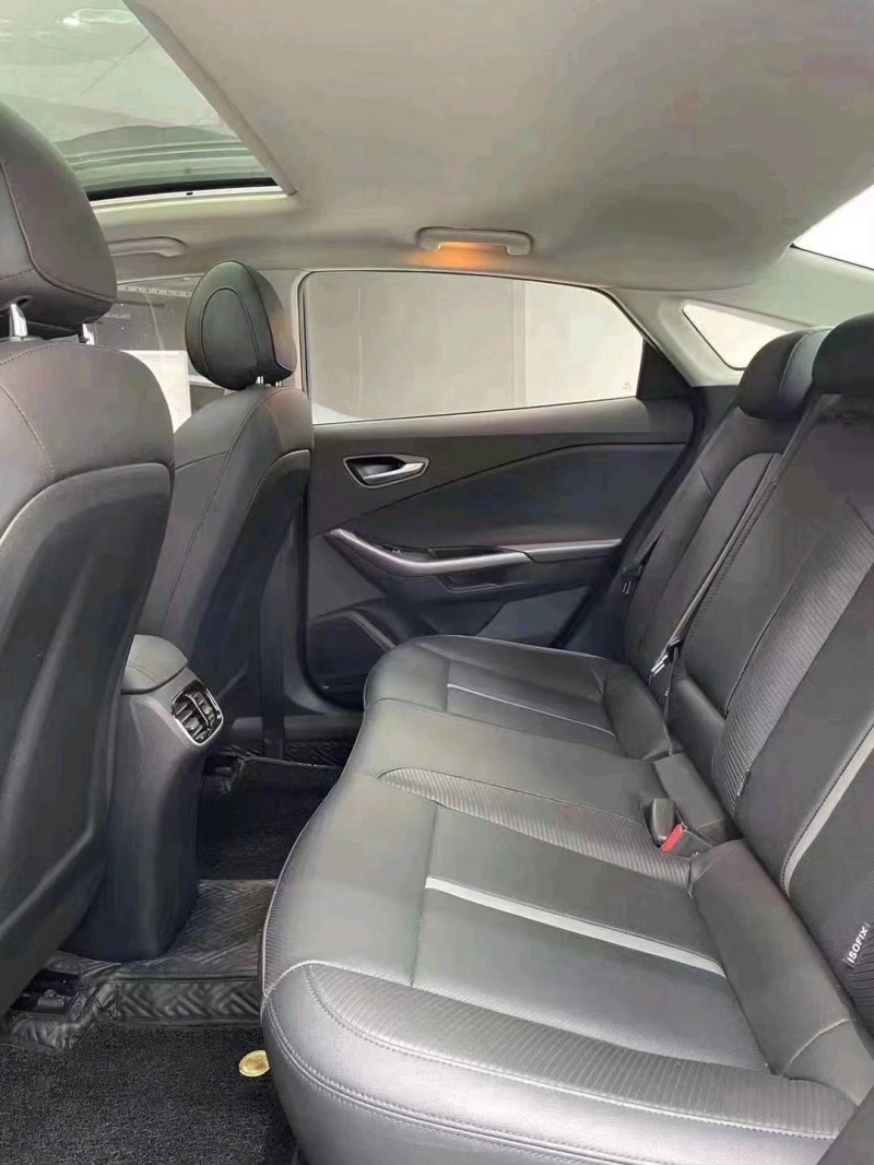 成都20年现代菲斯塔7