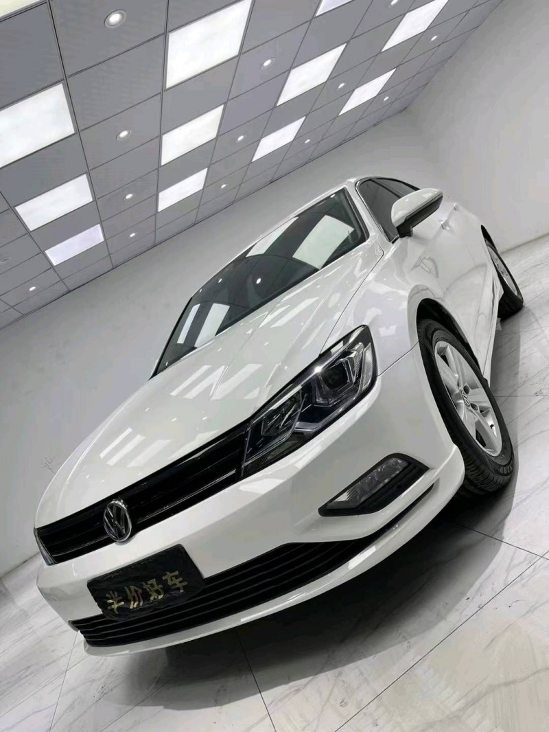 成都16年大众凌渡2