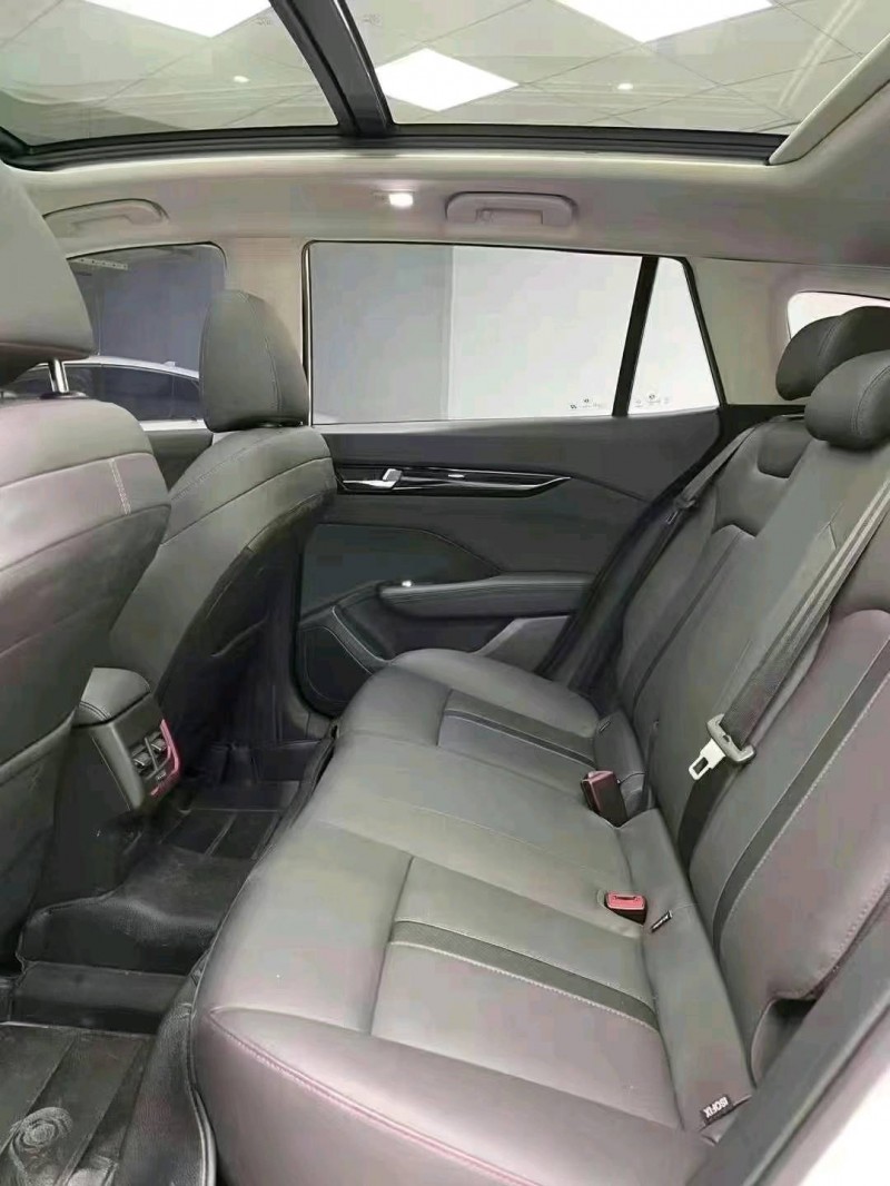 成都21年东风奕炫7