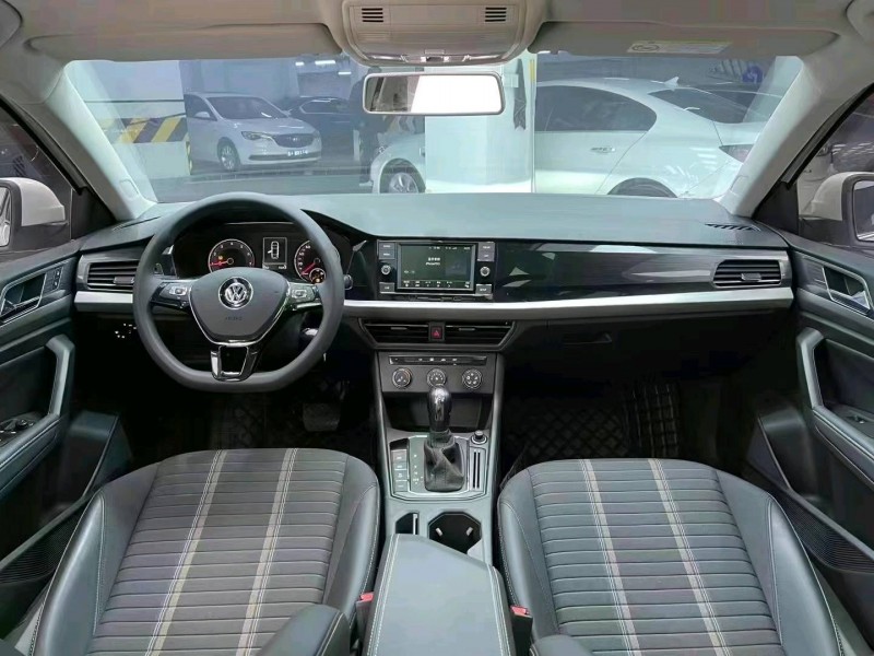 成都21年大众朗逸9