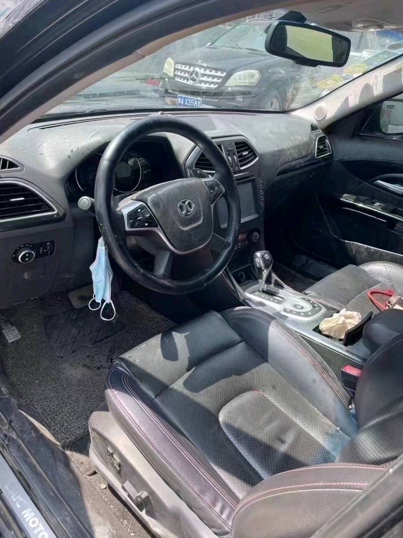 北京15年北汽绅宝D709