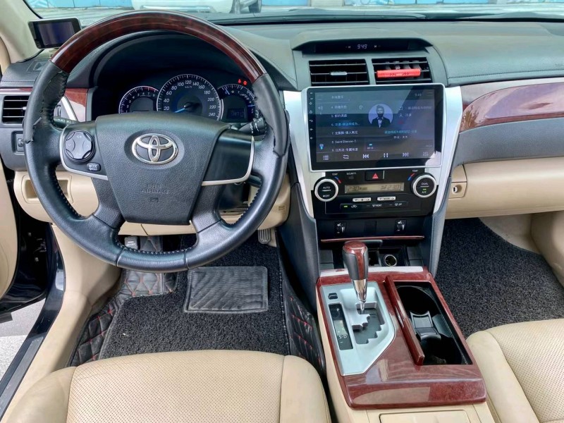 东莞14年丰田凯美瑞2