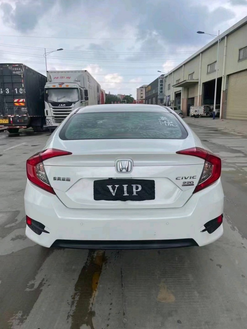 东莞17年本田思域9