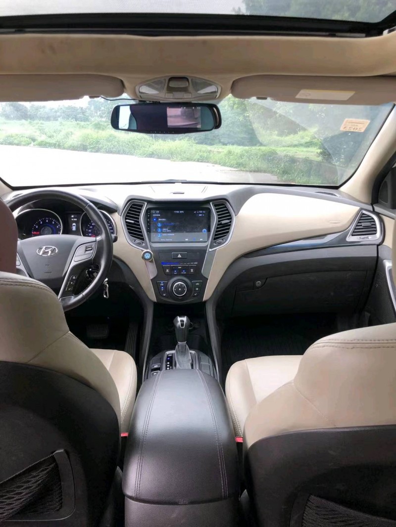 东莞13年现代新胜达8