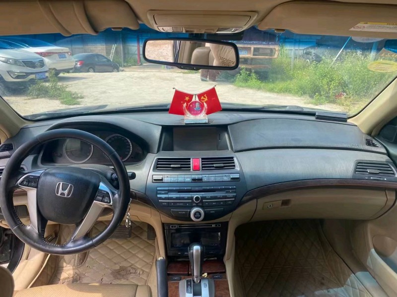 枣庄13年本田雅阁5