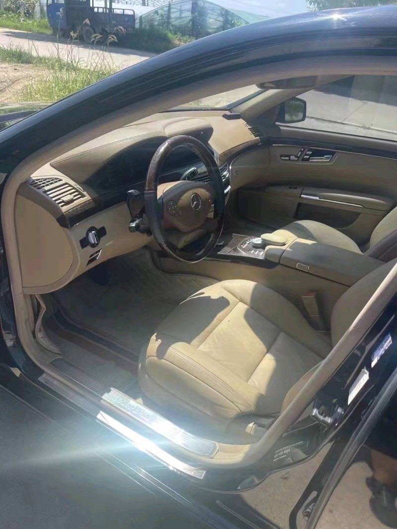 东营13年奔驰S8