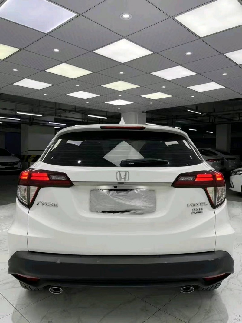 成都19年本田缤智5