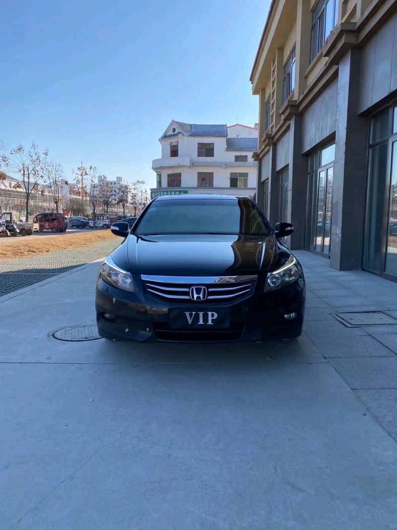 徐州11年本田雅阁1