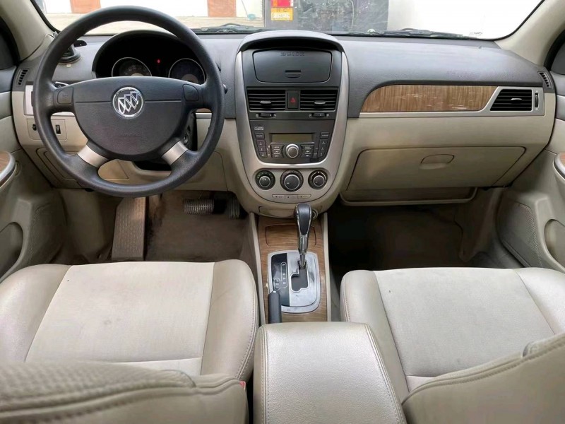 徐州16年别克凯越4