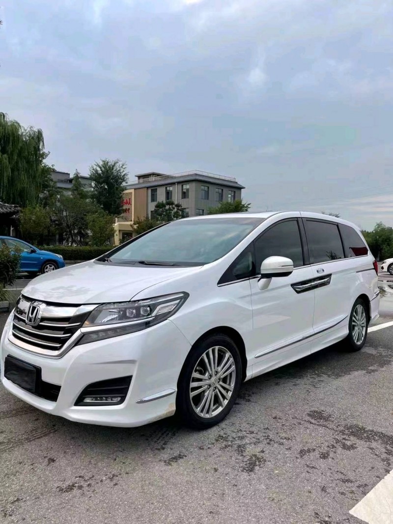 东营19年本田艾力绅2