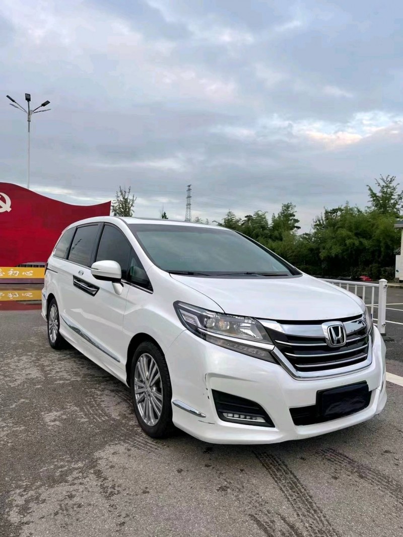 东营19年本田艾力绅4