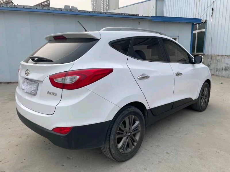 济宁18年现代ix352