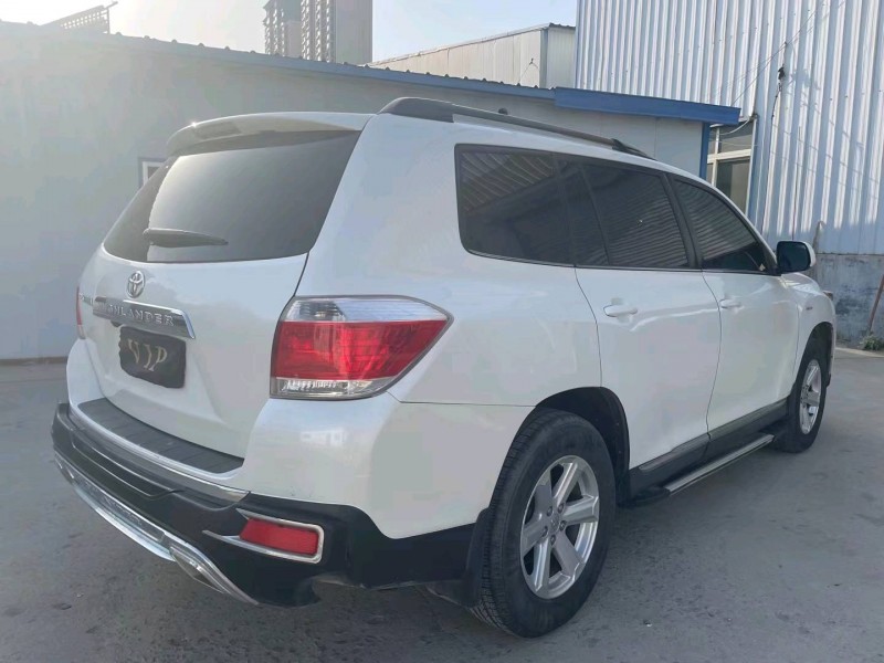 济宁13年丰田汉兰达1