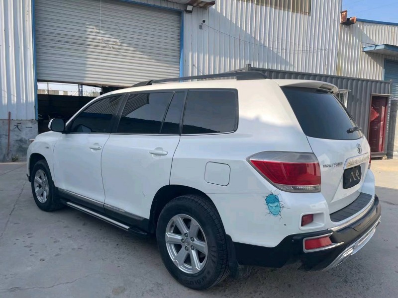 济宁13年丰田汉兰达2