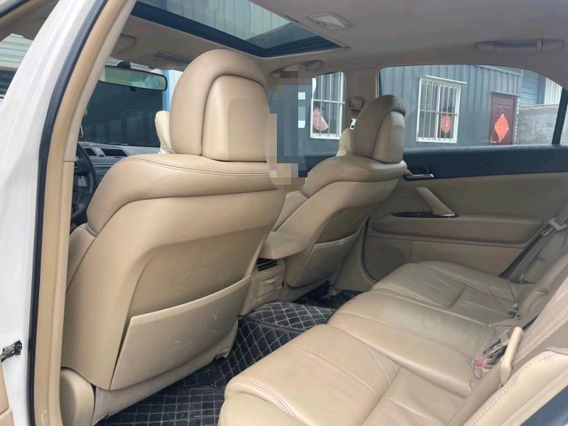 济宁10年丰田锐志5