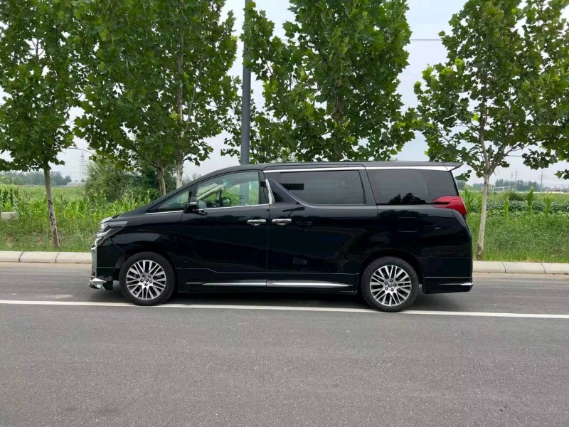 潍坊16年丰田埃尔法4