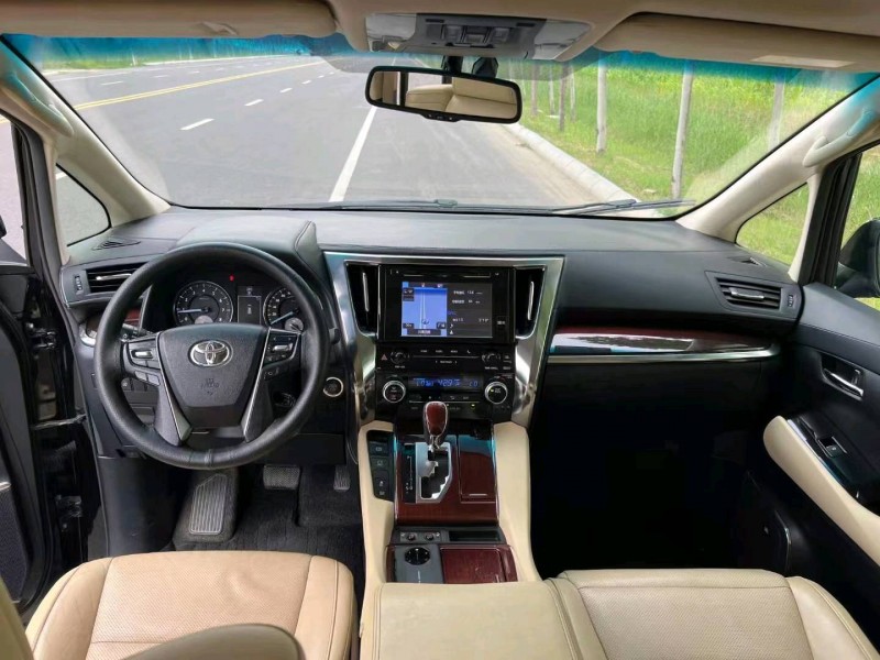 潍坊16年丰田埃尔法9