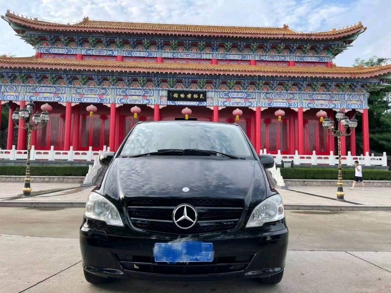 枣庄13年奔驰威霆1