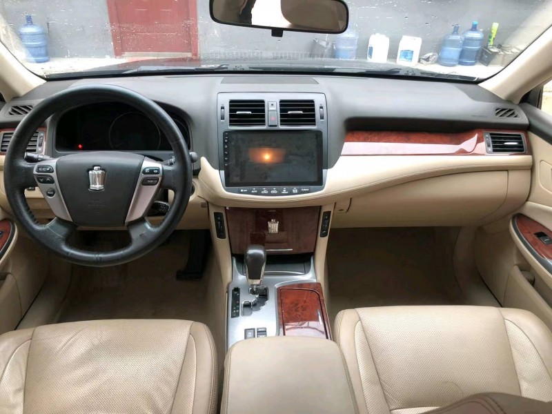 济宁13年丰田皇冠4