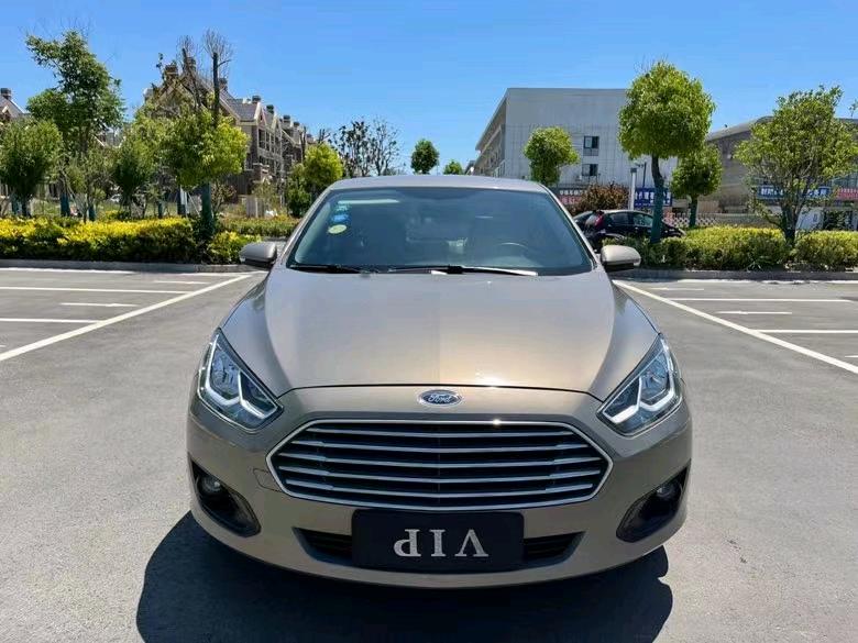 盐城17年福特福睿斯1