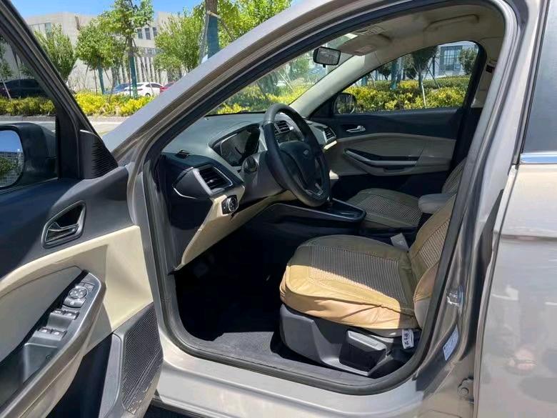 盐城17年福特福睿斯4