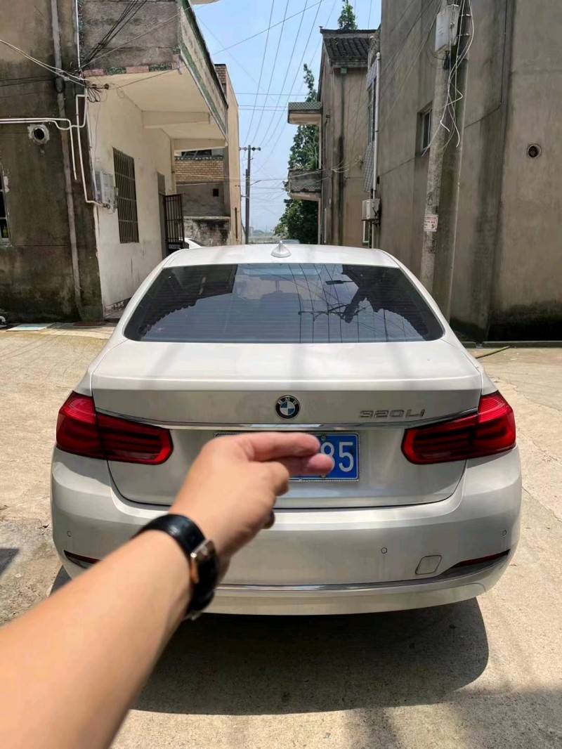 苏州18年宝马3系9