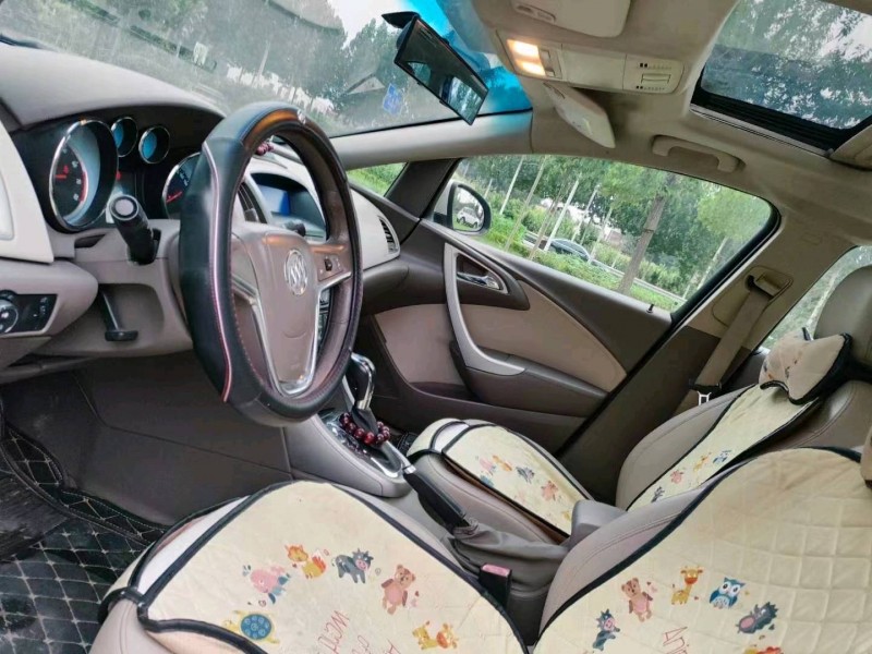 东营11年别克英朗GT2