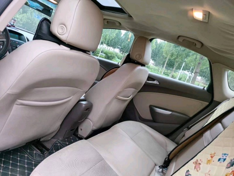 东营11年别克英朗GT8