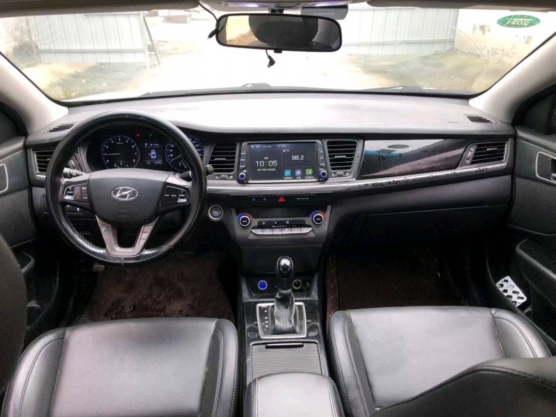 济宁17年现代名图5