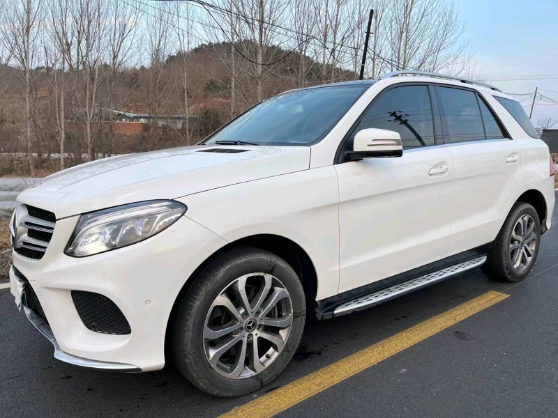 青岛17年奔驰GLE2