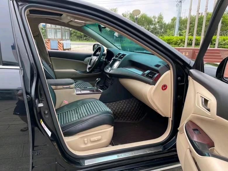 盐城11年丰田皇冠6