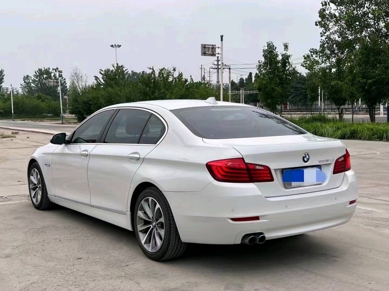 北京16年宝马5系5
