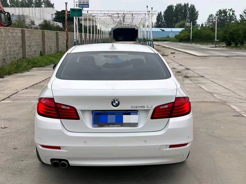 北京16年宝马5系6