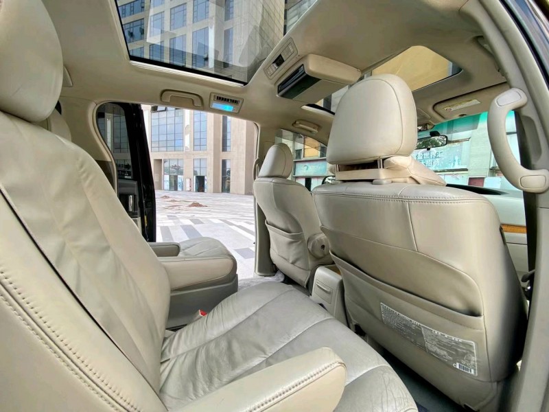 东莞10年丰田普瑞维亚7