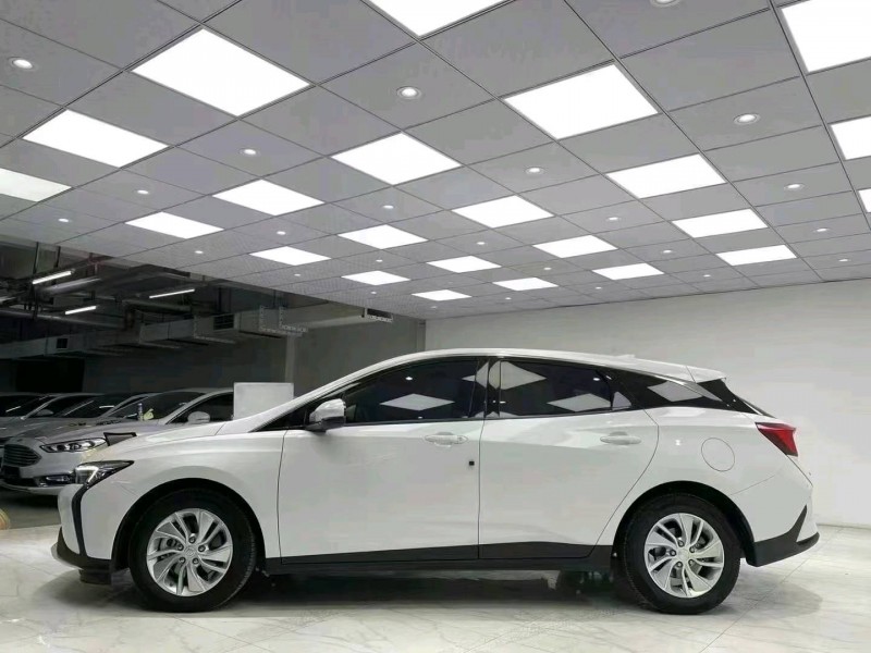 成都21年别克微蓝3