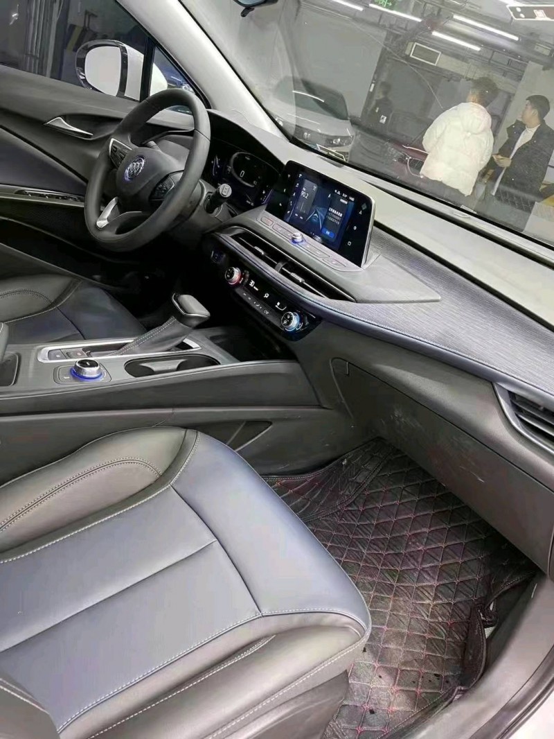 成都21年别克微蓝8