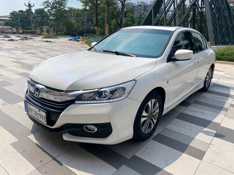 东莞16年本田雅阁2