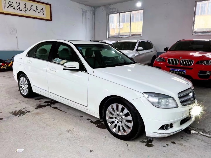 潍坊10年奔驰C8